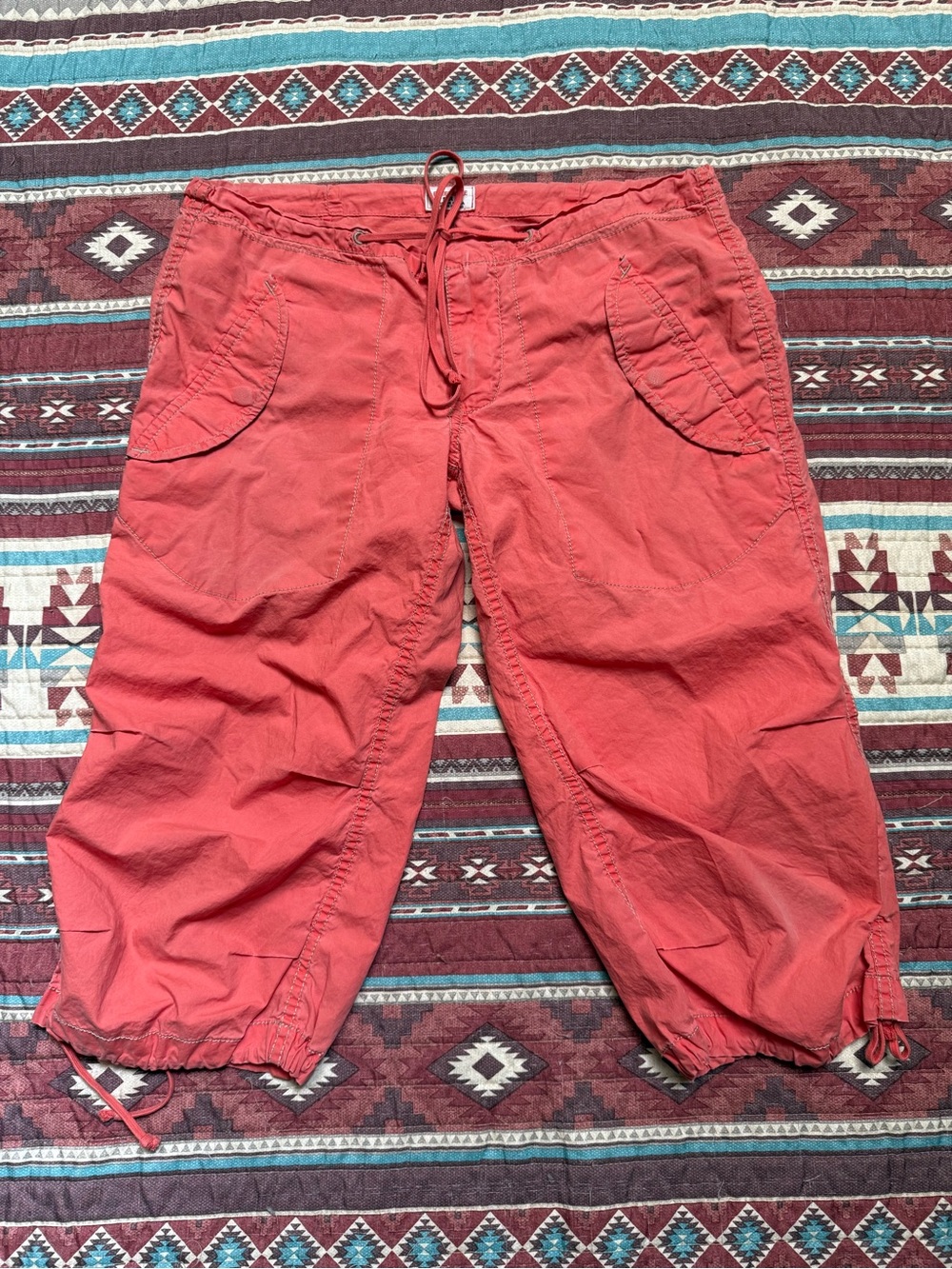 Free People Drawstring Cargo Capris size 2
